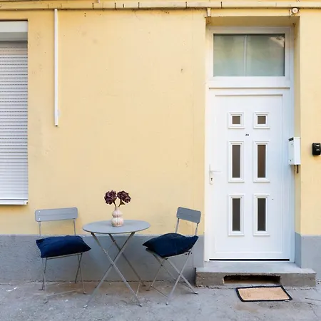 Apartment Teljes Loftlakas, Budapest