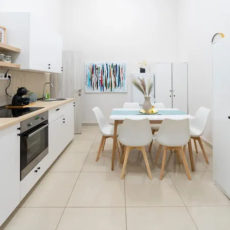 Apartment Teljes Loftlakas, Budapest