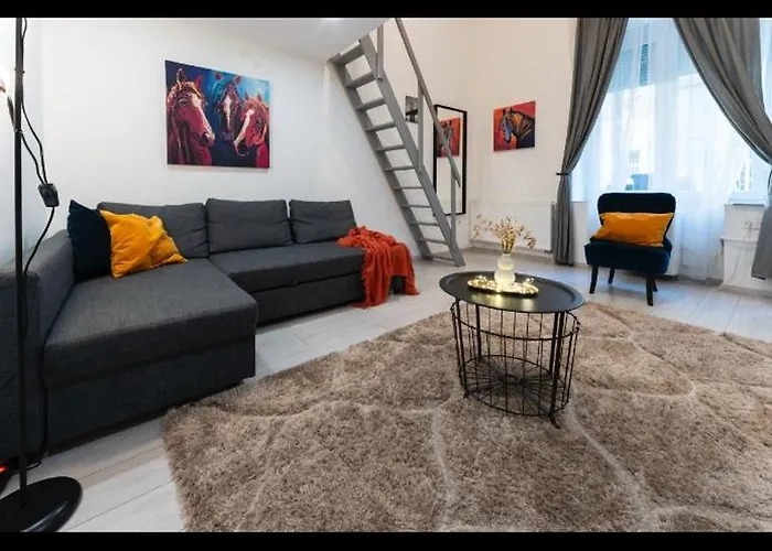 Teljes Loftlakas, Apartmán *