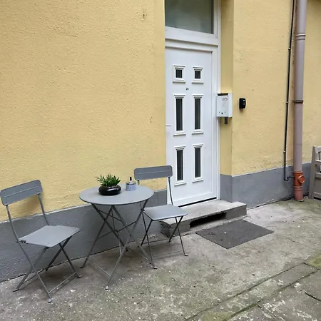 Teljes Loftlakas, Apartament